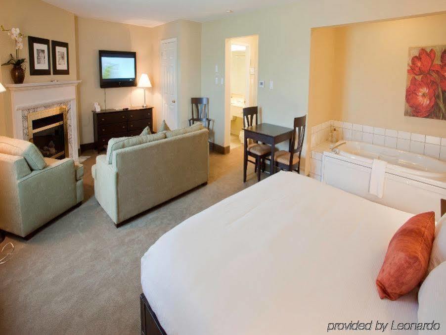 Amsterdam Inn & Suites Сассекс Екстер'єр фото